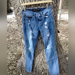 ⬇️Price Drop!⬇️Express Skinny jean in size 4